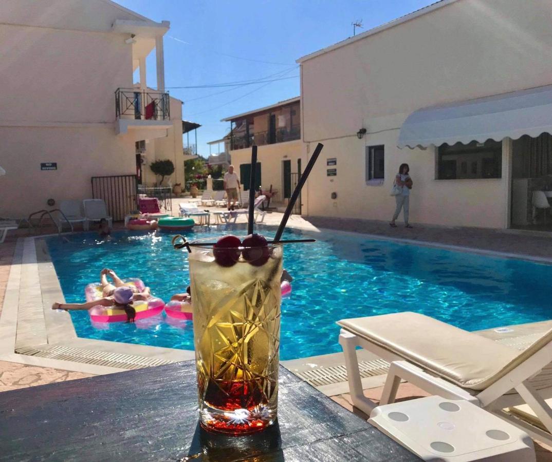Villa Marinos Kavos Bagian luar foto
